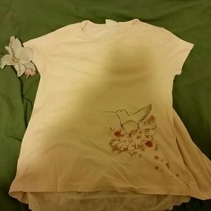 Cream bird t shirt 🌸🐦